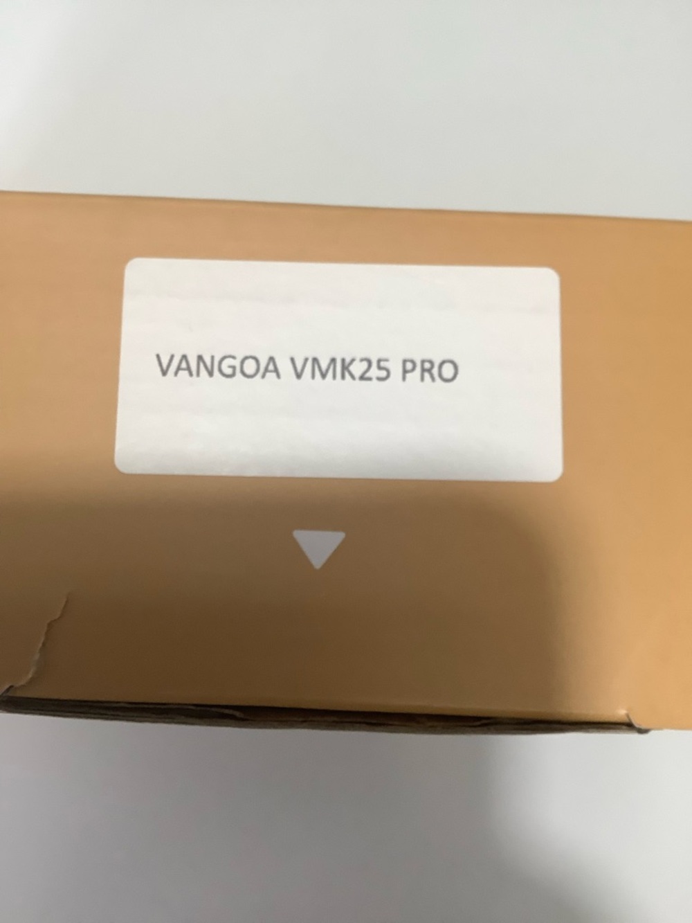 Vangoa 25-Key MIDI Controller Keyboard in Black and White - Picture 5 of 5